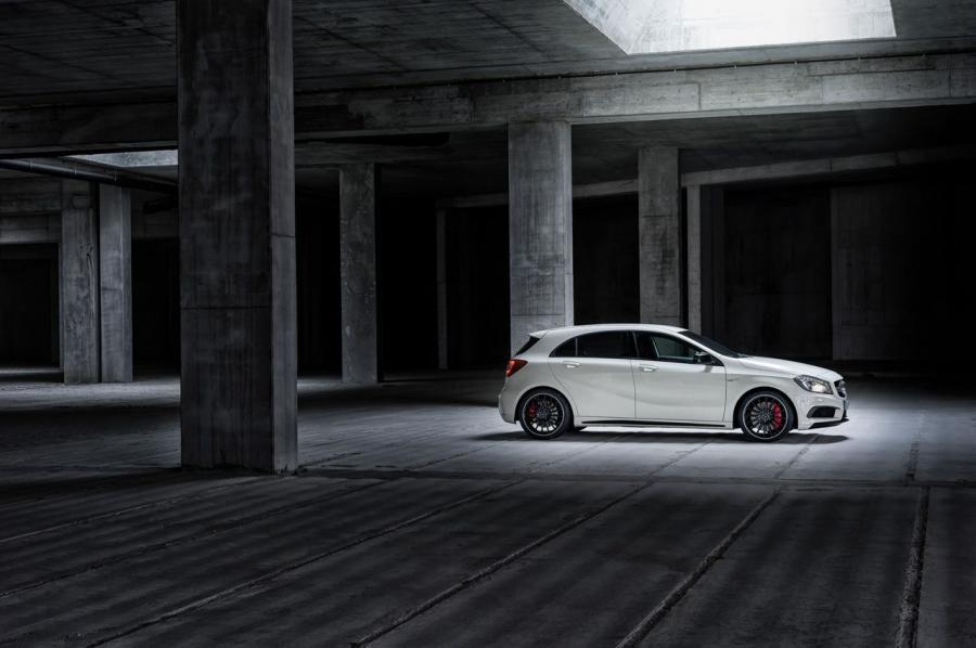  Mercedes-Benz A45 AMG 2014 года  (фото 6 из 24)